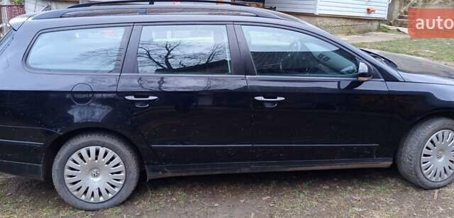 Черный Фольксваген Пассат, объемом двигателя 1.9 л и пробегом 380 тыс. км за 4800 $, фото 1 на Automoto.ua