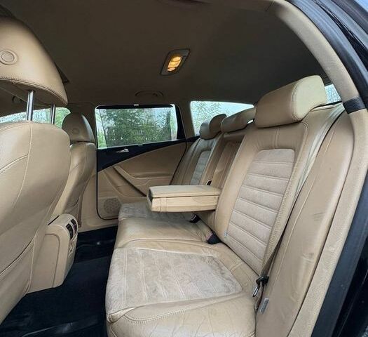 Чорний Фольксваген Пассат, об'ємом двигуна 2 л та пробігом 270 тис. км за 1900 $, фото 1 на Automoto.ua