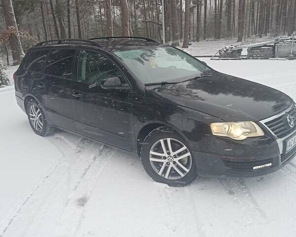 Черный Фольксваген Пассат, объемом двигателя 1.97 л и пробегом 240 тыс. км за 7190 $, фото 1 на Automoto.ua