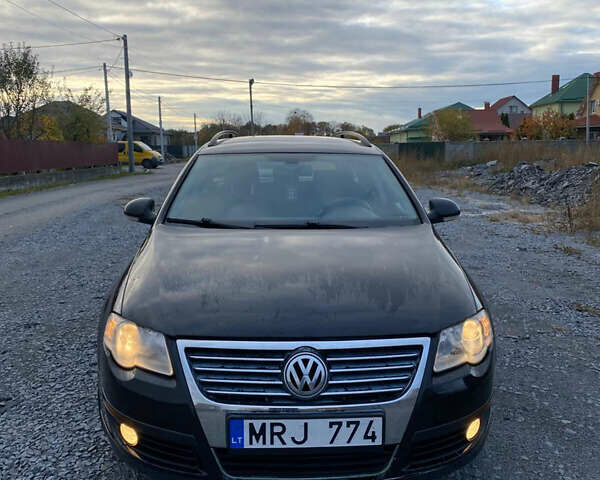 Черный Фольксваген Пассат, объемом двигателя 1.97 л и пробегом 300 тыс. км за 2750 $, фото 1 на Automoto.ua