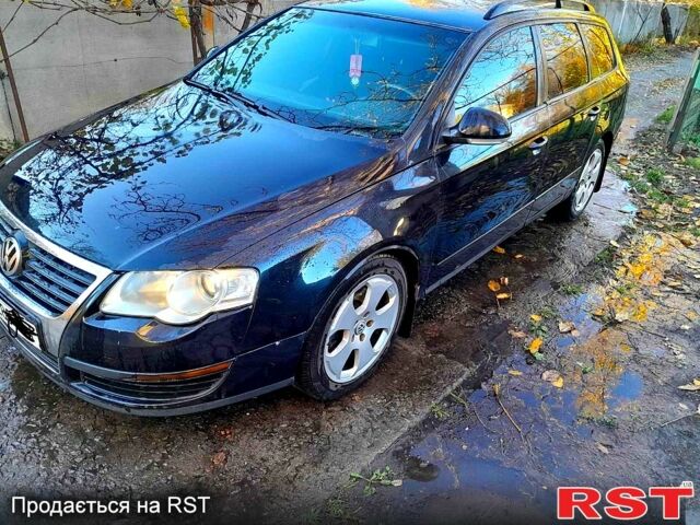 Чорний Фольксваген Пассат, об'ємом двигуна 2 л та пробігом 223 тис. км за 6150 $, фото 1 на Automoto.ua