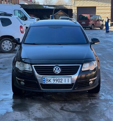Чорний Фольксваген Пассат, об'ємом двигуна 2 л та пробігом 332 тис. км за 5850 $, фото 1 на Automoto.ua