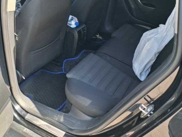 Чорний Фольксваген Пассат, об'ємом двигуна 2 л та пробігом 330 тис. км за 6200 $, фото 1 на Automoto.ua