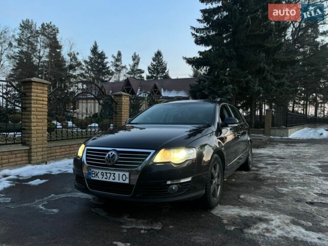 Черный Фольксваген Пассат, объемом двигателя 1.97 л и пробегом 302 тыс. км за 6850 $, фото 1 на Automoto.ua
