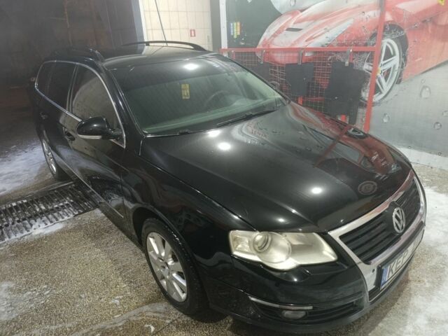 Черный Фольксваген Пассат, объемом двигателя 1.9 л и пробегом 300 тыс. км за 3400 $, фото 1 на Automoto.ua