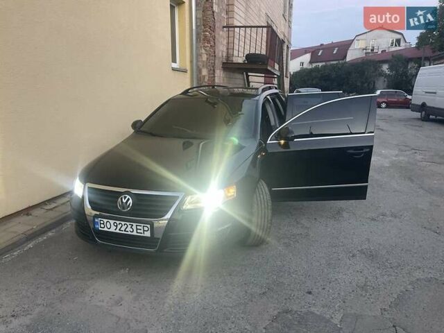 Чорний Фольксваген Пассат, об'ємом двигуна 2 л та пробігом 280 тис. км за 6500 $, фото 1 на Automoto.ua