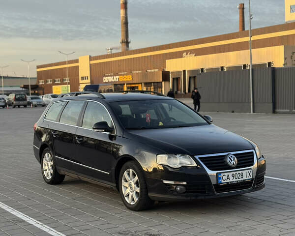 Черный Фольксваген Пассат, объемом двигателя 2 л и пробегом 263 тыс. км за 5450 $, фото 1 на Automoto.ua