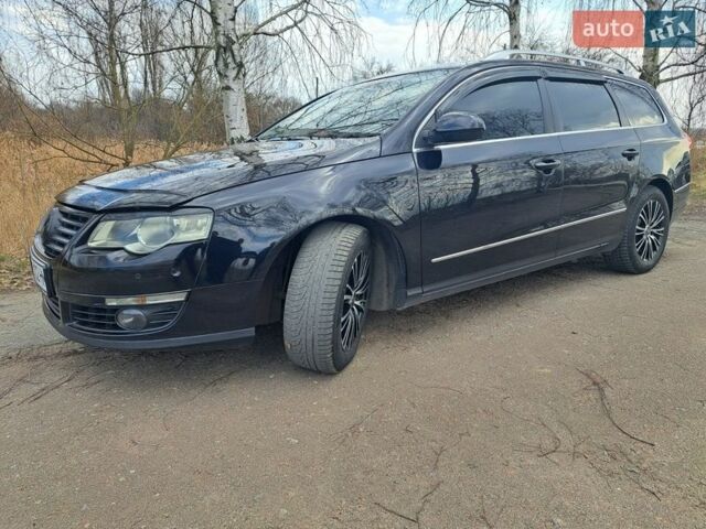 Чорний Фольксваген Пассат, об'ємом двигуна 2 л та пробігом 310 тис. км за 7450 $, фото 1 на Automoto.ua