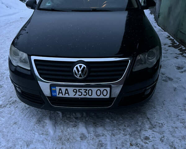 Черный Фольксваген Пассат, объемом двигателя 1.97 л и пробегом 250 тыс. км за 5199 $, фото 1 на Automoto.ua