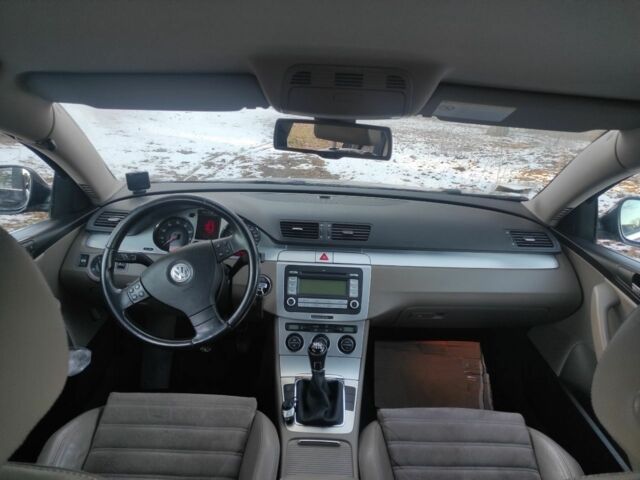 Чорний Фольксваген Пассат, об'ємом двигуна 0 л та пробігом 208 тис. км за 5000 $, фото 1 на Automoto.ua