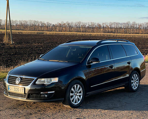 Черный Фольксваген Пассат, объемом двигателя 1.8 л и пробегом 257 тыс. км за 6100 $, фото 1 на Automoto.ua