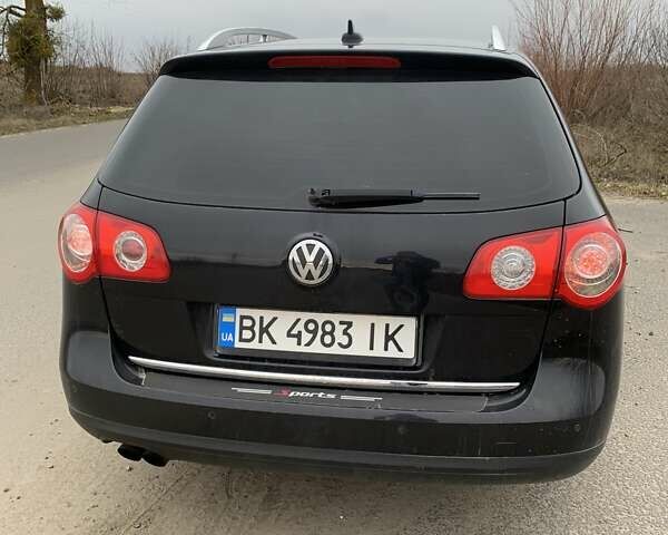 Черный Фольксваген Пассат, объемом двигателя 1.97 л и пробегом 300 тыс. км за 7500 $, фото 1 на Automoto.ua