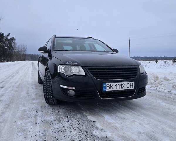 Черный Фольксваген Пассат, объемом двигателя 1.97 л и пробегом 325 тыс. км за 6700 $, фото 1 на Automoto.ua