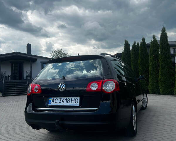 Черный Фольксваген Пассат, объемом двигателя 2 л и пробегом 330 тыс. км за 6600 $, фото 1 на Automoto.ua