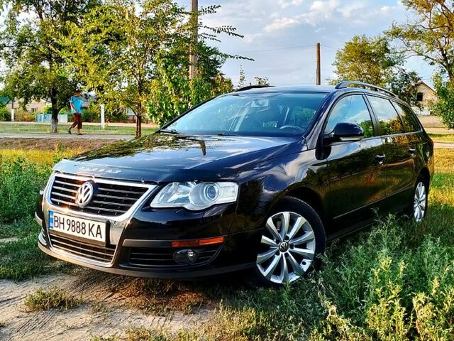 Черный Фольксваген Пассат, объемом двигателя 1.8 л и пробегом 200 тыс. км за 6000 $, фото 1 на Automoto.ua