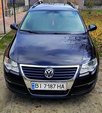 Черный Фольксваген Пассат, объемом двигателя 2 л и пробегом 280 тыс. км за 6700 $, фото 1 на Automoto.ua