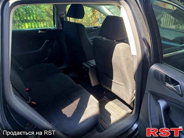 Чорний Фольксваген Пассат, об'ємом двигуна 2 л та пробігом 360 тис. км за 5500 $, фото 1 на Automoto.ua