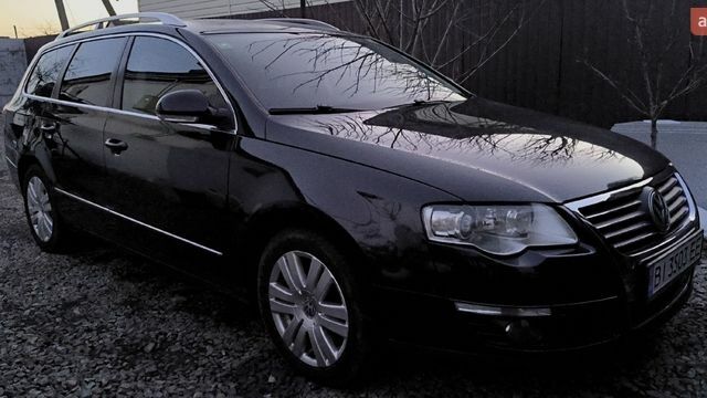Черный Фольксваген Пассат, объемом двигателя 2 л и пробегом 239 тыс. км за 5900 $, фото 1 на Automoto.ua
