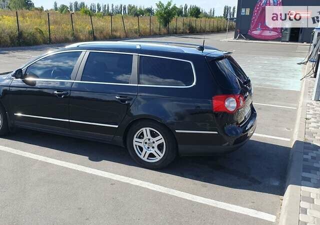 Черный Фольксваген Пассат, объемом двигателя 1.39 л и пробегом 275 тыс. км за 7300 $, фото 1 на Automoto.ua