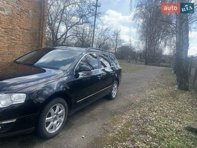 Черный Фольксваген Пассат, объемом двигателя 2 л и пробегом 300 тыс. км за 6900 $, фото 1 на Automoto.ua