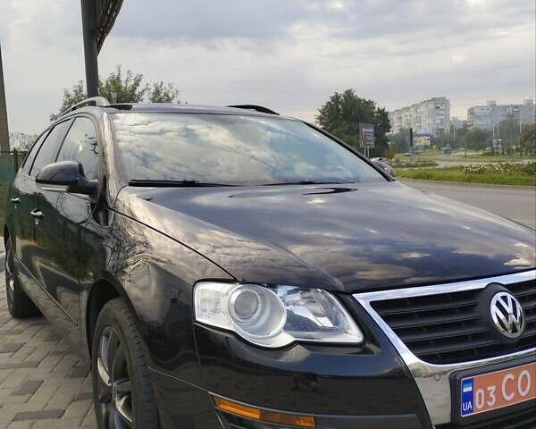 Черный Фольксваген Пассат, объемом двигателя 1.6 л и пробегом 249 тыс. км за 7900 $, фото 1 на Automoto.ua