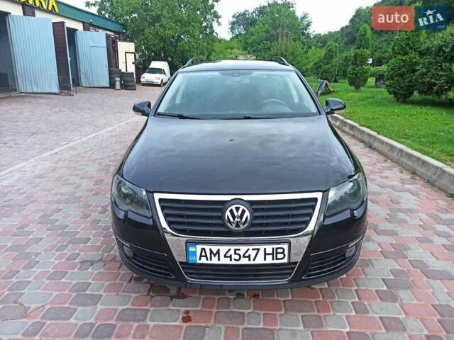 Черный Фольксваген Пассат, объемом двигателя 1.8 л и пробегом 200 тыс. км за 6899 $, фото 1 на Automoto.ua