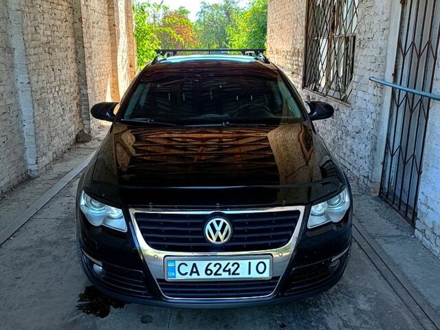 Чорний Фольксваген Пассат, об'ємом двигуна 2 л та пробігом 400 тис. км за 7300 $, фото 1 на Automoto.ua