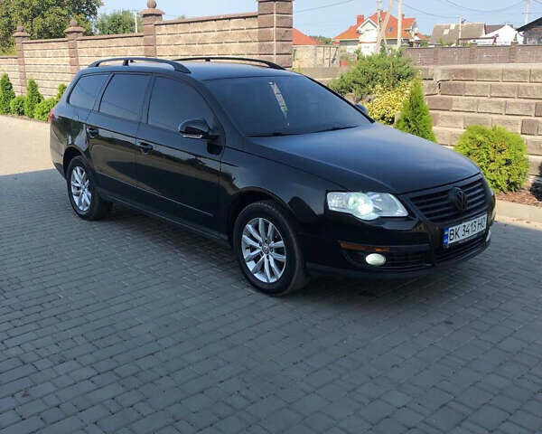 Черный Фольксваген Пассат, объемом двигателя 1.97 л и пробегом 378 тыс. км за 6300 $, фото 1 на Automoto.ua