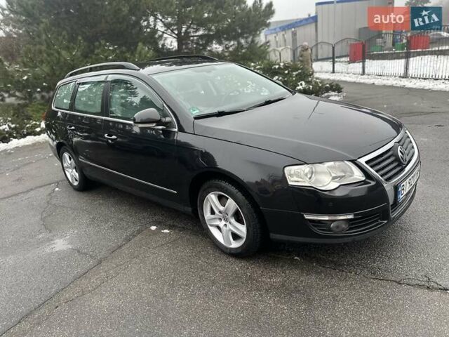 Черный Фольксваген Пассат, объемом двигателя 1.39 л и пробегом 252 тыс. км за 5499 $, фото 1 на Automoto.ua