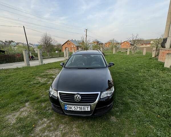 Черный Фольксваген Пассат, объемом двигателя 1.4 л и пробегом 268 тыс. км за 7100 $, фото 1 на Automoto.ua