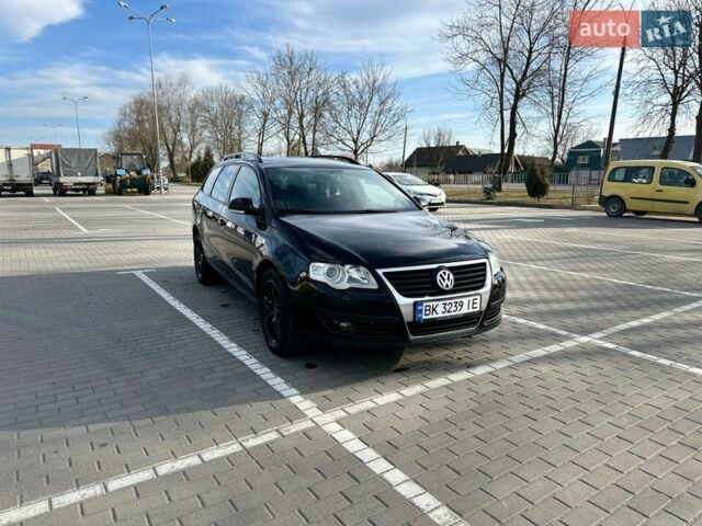 Черный Фольксваген Пассат, объемом двигателя 1.97 л и пробегом 295 тыс. км за 6500 $, фото 1 на Automoto.ua