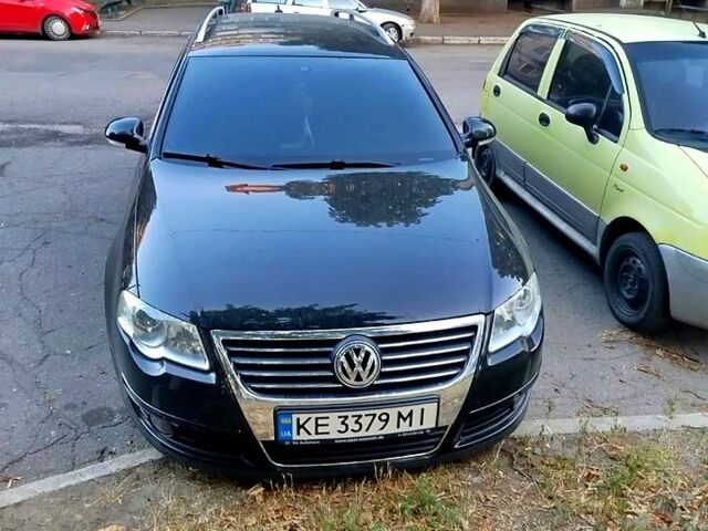 Чорний Фольксваген Пассат, об'ємом двигуна 2 л та пробігом 206 тис. км за 8200 $, фото 1 на Automoto.ua