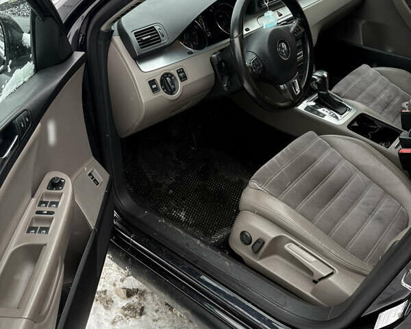 Черный Фольксваген Пассат, объемом двигателя 2 л и пробегом 329 тыс. км за 8208 $, фото 1 на Automoto.ua