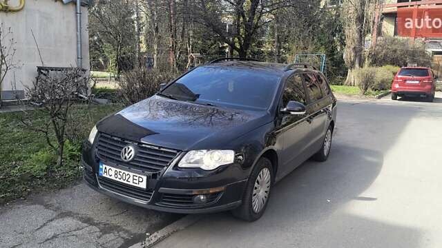 Черный Фольксваген Пассат, объемом двигателя 1.4 л и пробегом 180 тыс. км за 7700 $, фото 1 на Automoto.ua