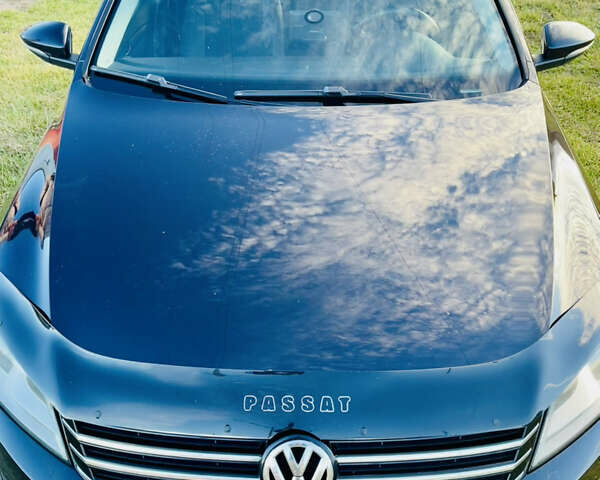 Черный Фольксваген Пассат, объемом двигателя 1.4 л и пробегом 264 тыс. км за 9000 $, фото 1 на Automoto.ua