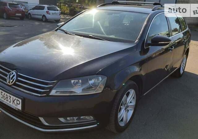 Черный Фольксваген Пассат, объемом двигателя 1.8 л и пробегом 241 тыс. км за 7700 $, фото 1 на Automoto.ua