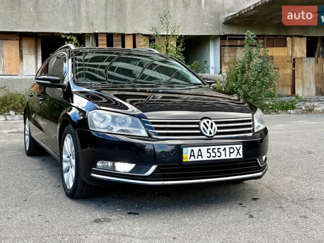 Черный Фольксваген Пассат, объемом двигателя 1.6 л и пробегом 261 тыс. км за 10000 $, фото 1 на Automoto.ua