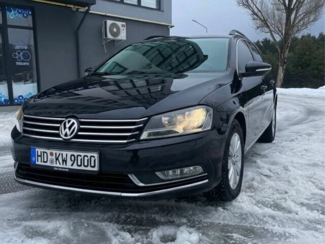 Черный Фольксваген Пассат, объемом двигателя 2 л и пробегом 290 тыс. км за 9300 $, фото 1 на Automoto.ua