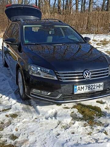 Черный Фольксваген Пассат, объемом двигателя 1.6 л и пробегом 265 тыс. км за 9500 $, фото 1 на Automoto.ua