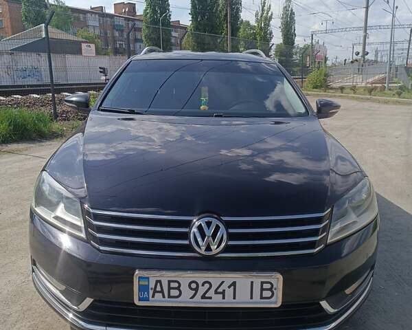 Черный Фольксваген Пассат, объемом двигателя 1.6 л и пробегом 260 тыс. км за 9800 $, фото 1 на Automoto.ua