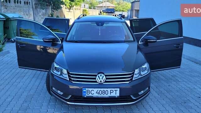 Чорний Фольксваген Пассат, об'ємом двигуна 2 л та пробігом 236 тис. км за 12900 $, фото 1 на Automoto.ua