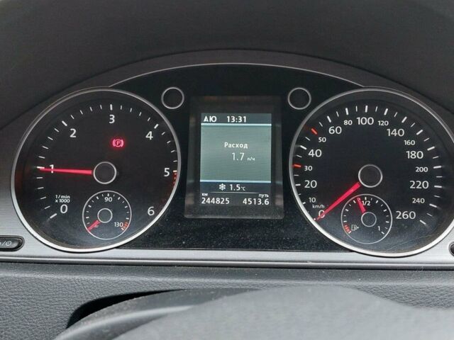 Черный Фольксваген Пассат, объемом двигателя 1.97 л и пробегом 245 тыс. км за 11700 $, фото 1 на Automoto.ua