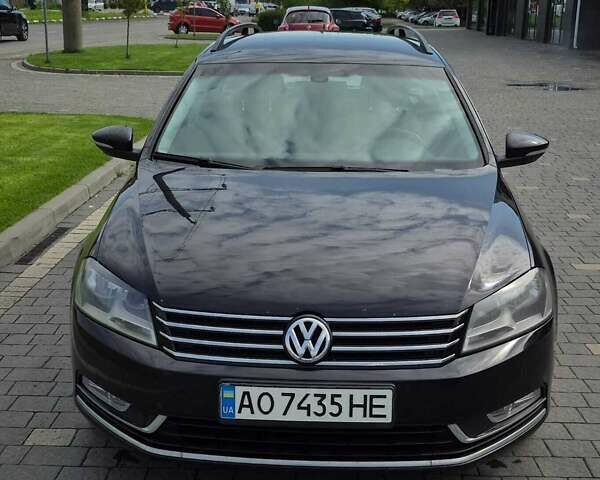 Черный Фольксваген Пассат, объемом двигателя 1.8 л и пробегом 271 тыс. км за 8000 $, фото 1 на Automoto.ua