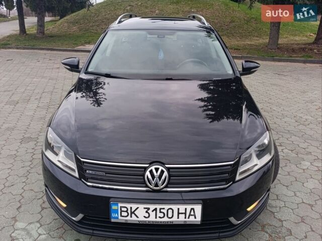 Чорний Фольксваген Пассат, об'ємом двигуна 1.6 л та пробігом 300 тис. км за 10200 $, фото 1 на Automoto.ua