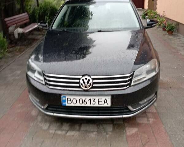 Черный Фольксваген Пассат, объемом двигателя 1.6 л и пробегом 297 тыс. км за 10400 $, фото 1 на Automoto.ua