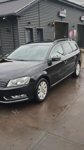 Чорний Фольксваген Пассат, об'ємом двигуна 1.97 л та пробігом 259 тис. км за 12000 $, фото 1 на Automoto.ua