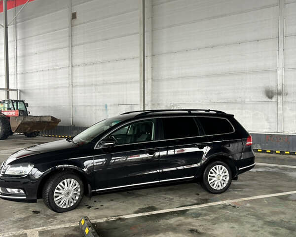 Черный Фольксваген Пассат, объемом двигателя 0 л и пробегом 265 тыс. км за 10450 $, фото 1 на Automoto.ua