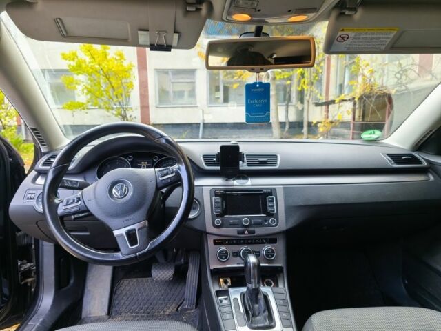 Черный Фольксваген Пассат, объемом двигателя 2 л и пробегом 303 тыс. км за 8700 $, фото 1 на Automoto.ua