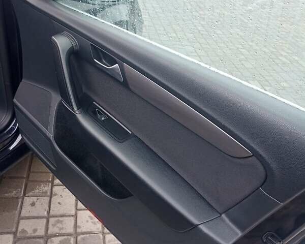 Черный Фольксваген Пассат, объемом двигателя 2 л и пробегом 236 тыс. км за 10700 $, фото 1 на Automoto.ua