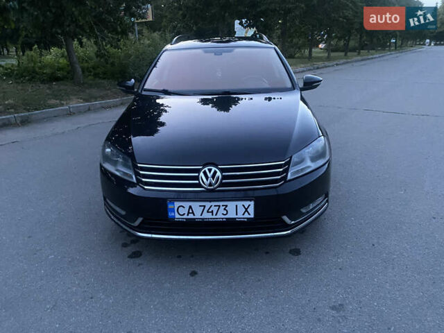 Черный Фольксваген Пассат, объемом двигателя 1.97 л и пробегом 300 тыс. км за 10700 $, фото 1 на Automoto.ua
